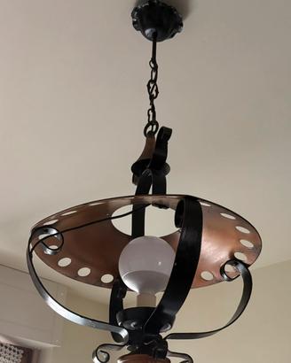 Lampadario in rame e ferro battuto