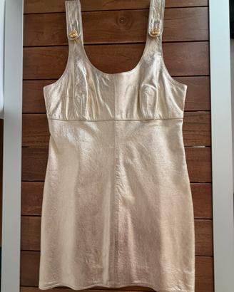 Abito in pelle oro