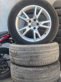 4 cerchi originali audi compreso gomme al 90%