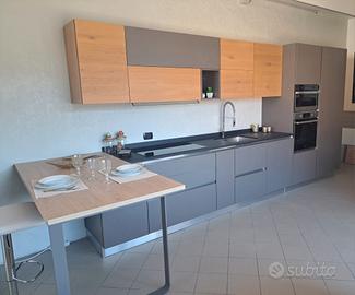  Cucina moderna in stock