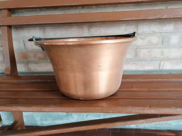 Paiolo in rame con manico ad arco