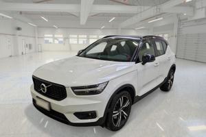 VOLVO XC40 B4 AWD Geartronic R-Design