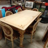 tavolo e sedie gambe cipolla stile veneziano