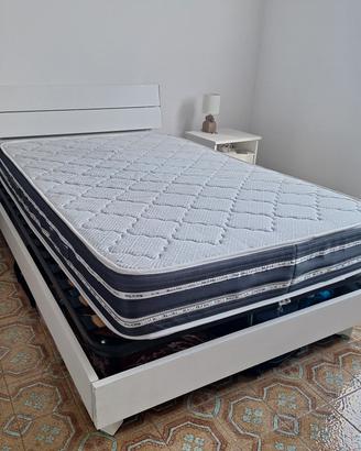 Letto una piazza/mezza con materasso e rete