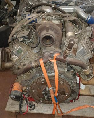 motore v8 6300 turbodiesel