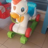 Cavallo a dondolo con ruote