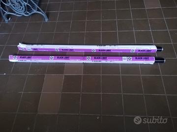 tubo luce wood nera + tubi neon + plafoniera