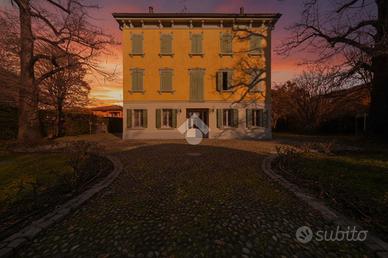 VILLA SINGOLA A CORREGGIO