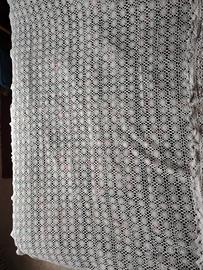 tovaglia grande ricamata a mano nuova 