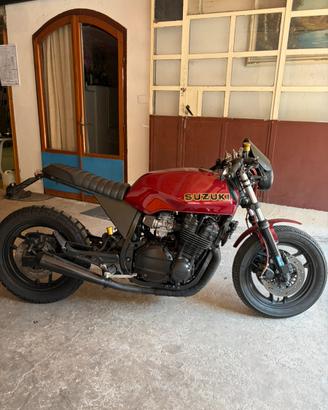 Suzuki gsx 750