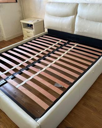Letto matrimoniale con contenitore