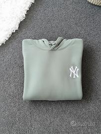 Felpa New Era New York Yankees MLB Essential