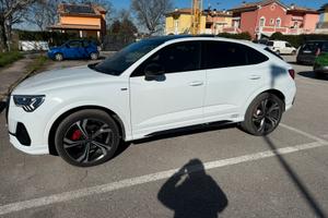 Audi Q3 Sportback Identity Black 2025