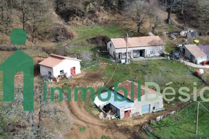 Villa di 253 m² con 2 locali e box auto a Picerno