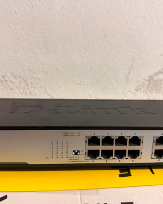 1 Switch 16 porte d-link DGS- 1016D