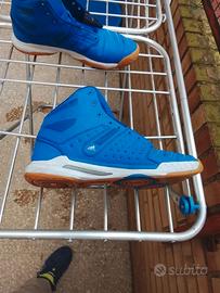 Botas Adidas Azules y Blancas
