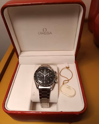 omega Speedmaster Moon Watch 