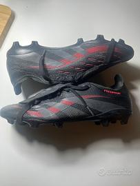 Scarpe predator taglia 40