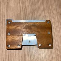 Portafogli minimalista