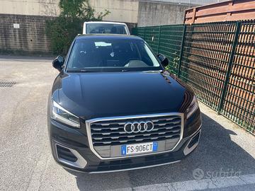 Audi q2  1.6 s tronic