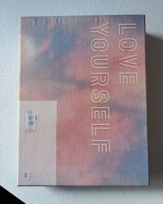 BTS World Tour Love Yourself Seoul Box 3 CD & Book