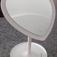 Specchio cuore con LED Brandani 