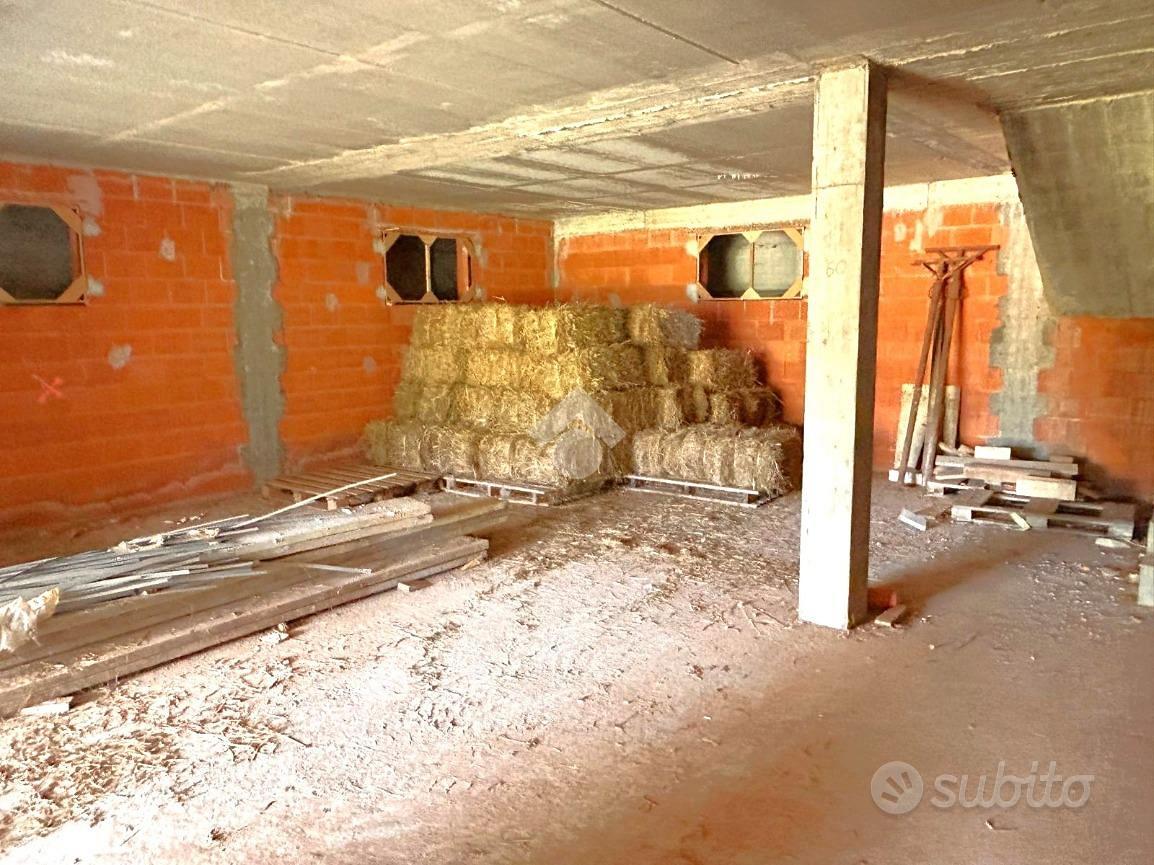 House in San Cipriano, Favareto - Vista 5