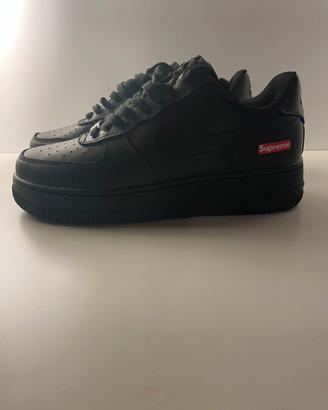 Nike Air Force 1 nere x Supreme