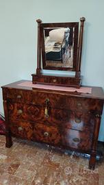 Cassettone con specchieta