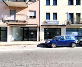 NEGOZIO A SPRESIANO