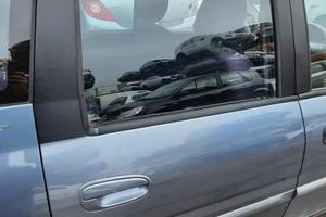 HYUNDAI MATRIX 2002 - PORTA POSTERIORE DESTRO