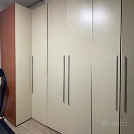 Armadio angolare con cabina