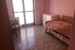 Camere singole in zona centrale. Via Aurelio 41