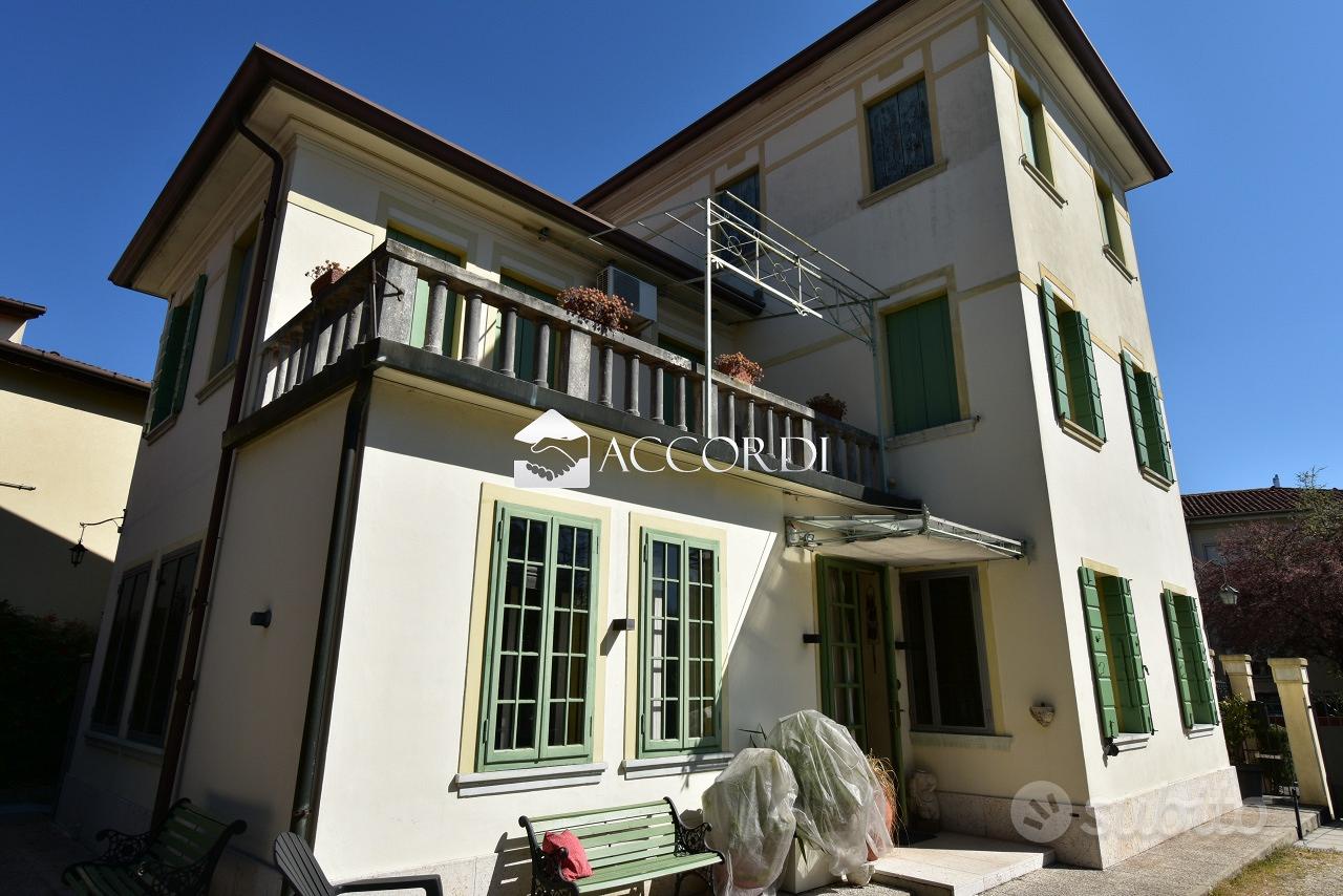 Rif.MM501_4| casa ind. treviso