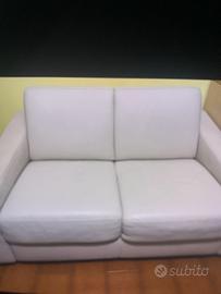 Divano a letto con materasso nuovo