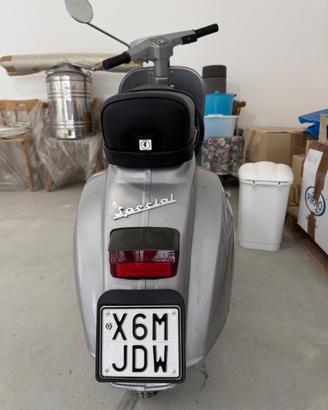 Vespa 50 special