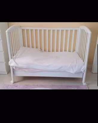 Lettino per bambini/e