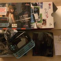 LG KS360 Tribe - Telefono Cellulare QWERTY Unico