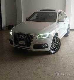 Audi q 5 s line 