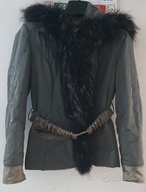 Giacca con pelliccia e  cintura 