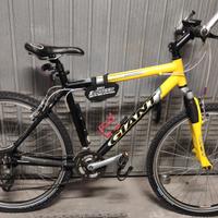 Mountain Bike Giant Boulder – pronta all’uso