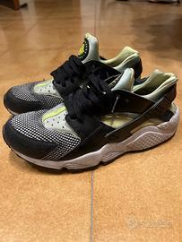 Nike on sale huarache 40.5