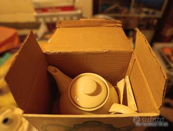 Teiera in porcellana Country gialla