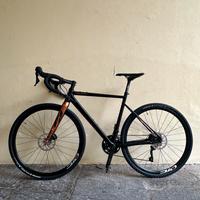 Bici da corsa GRAVEL