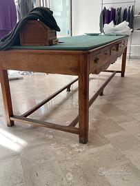 Tavolo da sarto