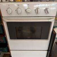 Cucina 4 fuochi con forno