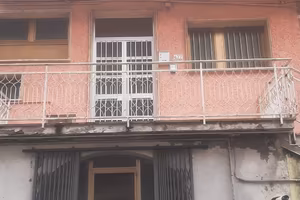 5 locali primo piano a Senise 2 balconi, aria cond