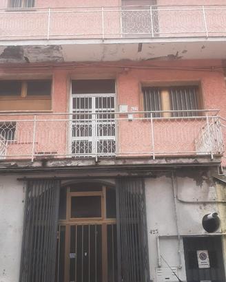 5 locali primo piano a Senise 2 balconi, aria cond