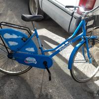 Bicicletta blu 