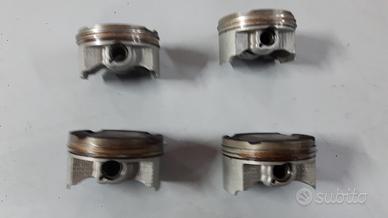 Pistoni completi SUZUKI GSR 750